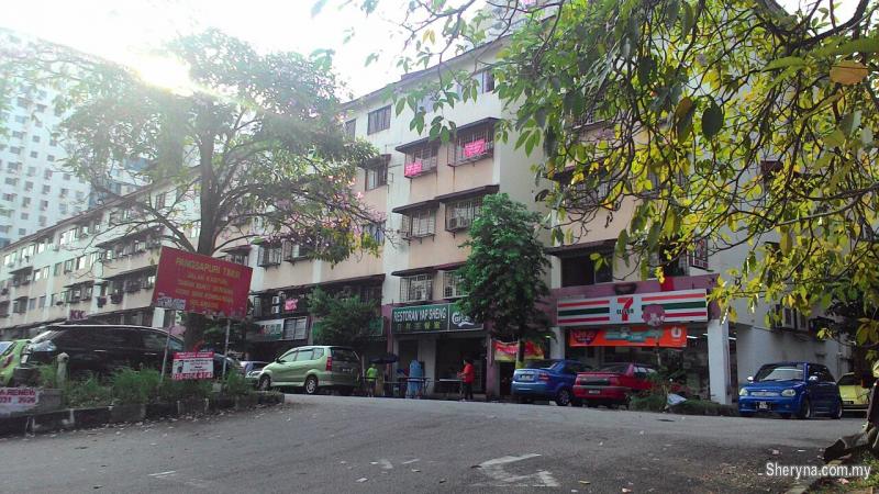 Pangsapuri Timur, Taman Bukit Serdang, Seri Kembangan For Sale